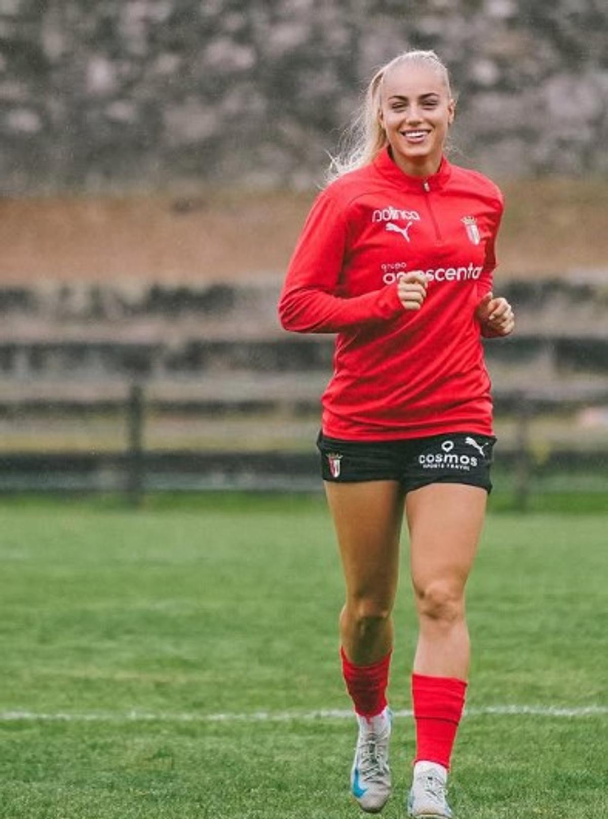 Croata Ana Maria Markovic (25 de ani) este considerată cea mai frumoasă fotbalistă din lume