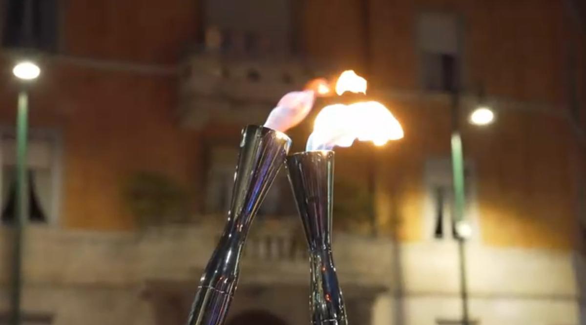 Cristi Chivu poartă flacăra olimpică prin Milano