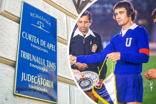 Costică Ștefănescu, în dreapta, într-un Fortuna Dusseldorf - Universitatea Craiova 1-1, în 1978, foto: Imago