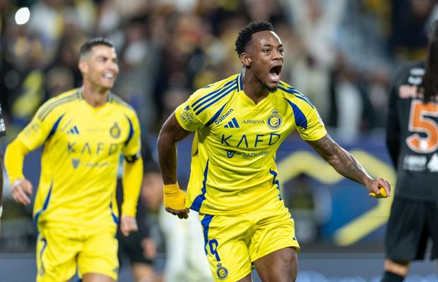 Decizie de neînțeles a starului de 22 de ani » Și-a încheiat prematur împrumutul la Fenerbahce și va evolua în Rusia