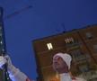 Cristi Chivu poartă flacăra olimpică prin Milano / FOTO: Captură X