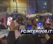 Cristi Chivu poartă flacăra olimpică prin Milano / FOTO: Captură X