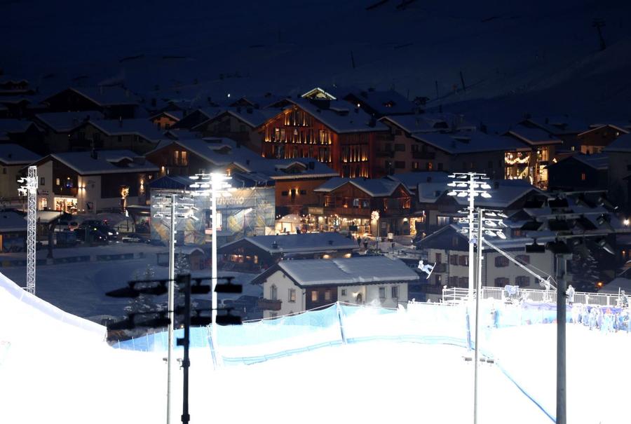 JO Milano-Cortina - Livigno Snow Park Foto: Guliver/GettyImages Unde se desfășoară competițiile la Jocurile Olimpice de la Milano-Cortina: 25 de baze dispersate pe o zonă de 22.000 de kilometri pătrați