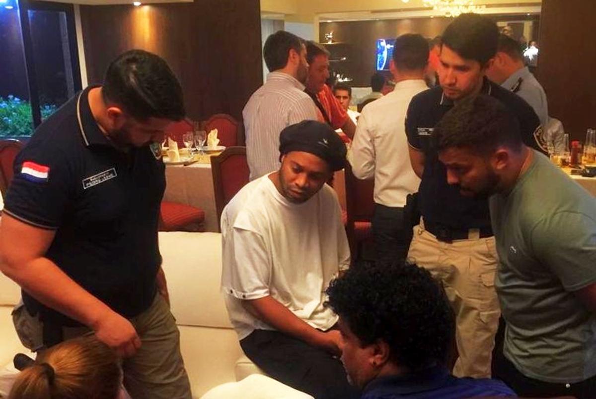 Ronaldinho arestat