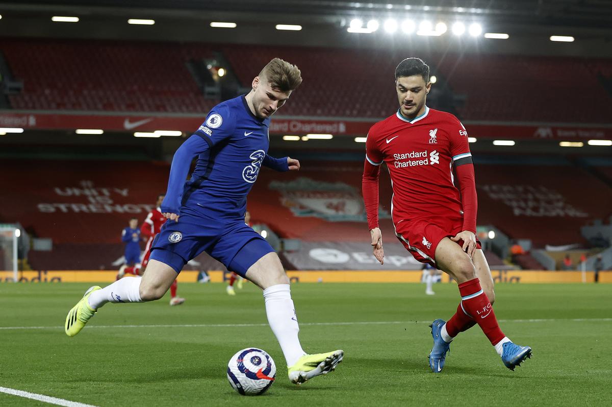 FOTO Liverpool nu se regăsește în Premier League! Bornă rușinoasă atinsă pentru prima dată în istorie după înfrângerea cu Chelsea