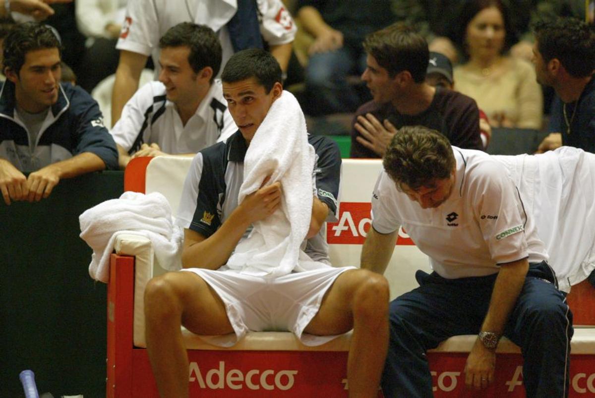 Hănescu - Federer, Davis Cup 2004 (România - Elveția)