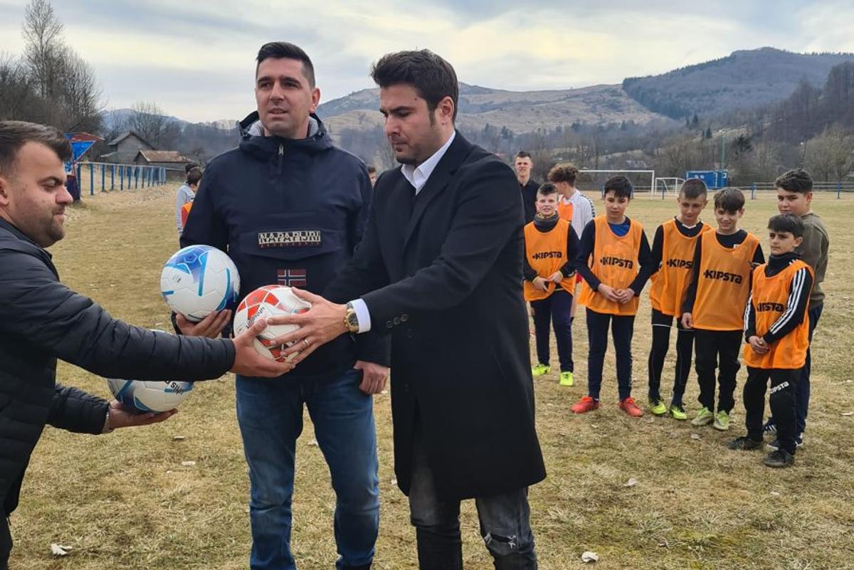 Adrian Mutu, vizită la Valea Doftanei