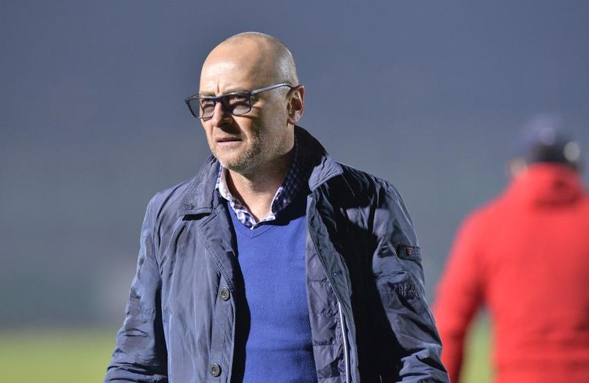 Leo Grozavu, 53 de ani, antrenorul lui Sepsi, a fost extrem de supărat la flash-interviu, după eșecul contra Chindiei, scor 0-1 pe teren propriu.