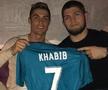 Khabib Nurmagomedov (32 de ani) și Cristiano Ronaldo (36 de ani)