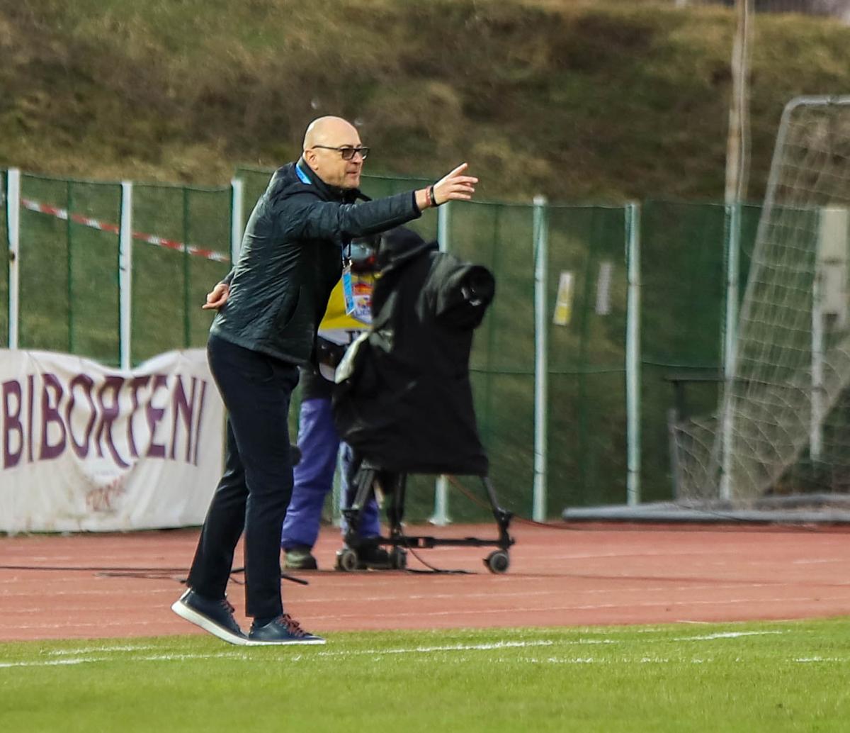 Patronul lui Sepsi i-a luat tare pe jucători: „A sosit timpul să stăm de vorbă bărbăteşte. Nu-mi furaţi visul! Vreau să mâncaţi iarba”