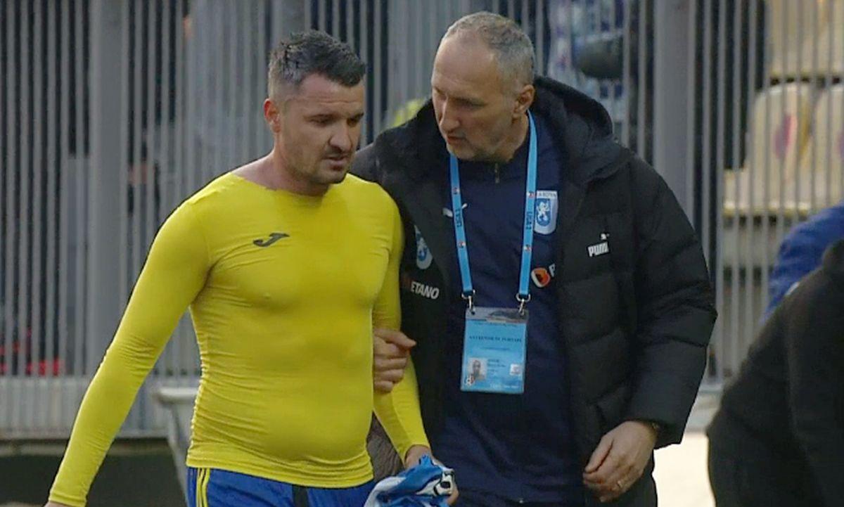 Budescu i-a scris lui Ilie Dumitrescu, după ce a apărut cu kilograme în plus la TV: „Din cauza lui arăt așa, Mister!”