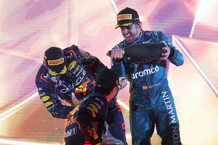 Verstappen, Perez și Alonso au încheiat prima cursă din 2023 pe podium
