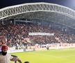 Mesajul afișat de ultrașii arădeni la UTA - FCSB // foto: Bogdan Cioară