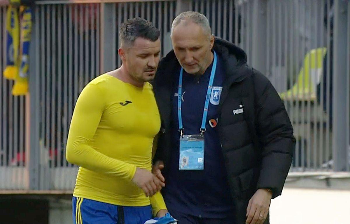 Budescu i-a scris lui Ilie Dumitrescu, după ce a apărut cu kilograme în plus la TV: „Din cauza lui arăt așa, Mister!”