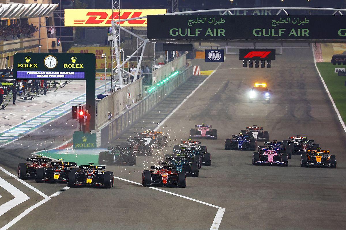 „Nimeni nu depășește acolo!” » Fernando Alonso, spectaculos în MP din Bahrain! Explică modul în care a trecut de Hamilton și Sainz