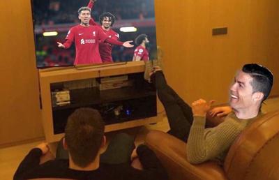 Internetul a „explodat” după Liverpool - Manchester United 7-0 » Cele mai înțepătoare meme-uri