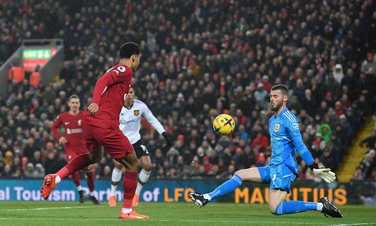 Liverpool - Manchester United, etapa 26 din Premier League