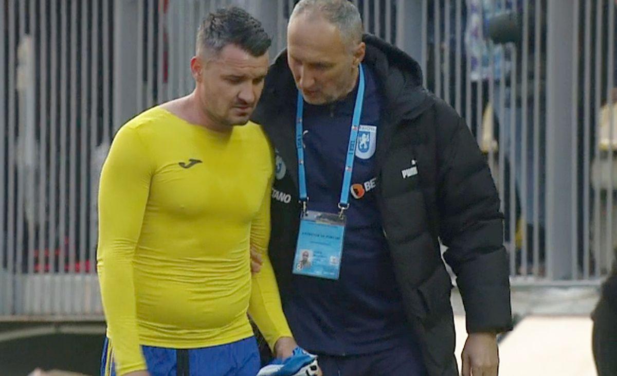 Budescu i-a scris lui Ilie Dumitrescu, după ce a apărut cu kilograme în plus la TV: „Din cauza lui arăt așa, Mister!”