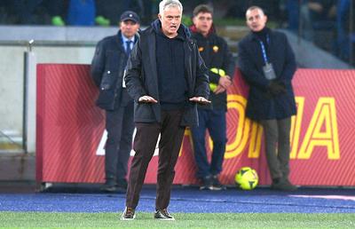 Roma lui Jose Mourinho a ieșit triumfătoare din derby-ul cu Juventus » Atmosferă senzațională pe „Olimpico”