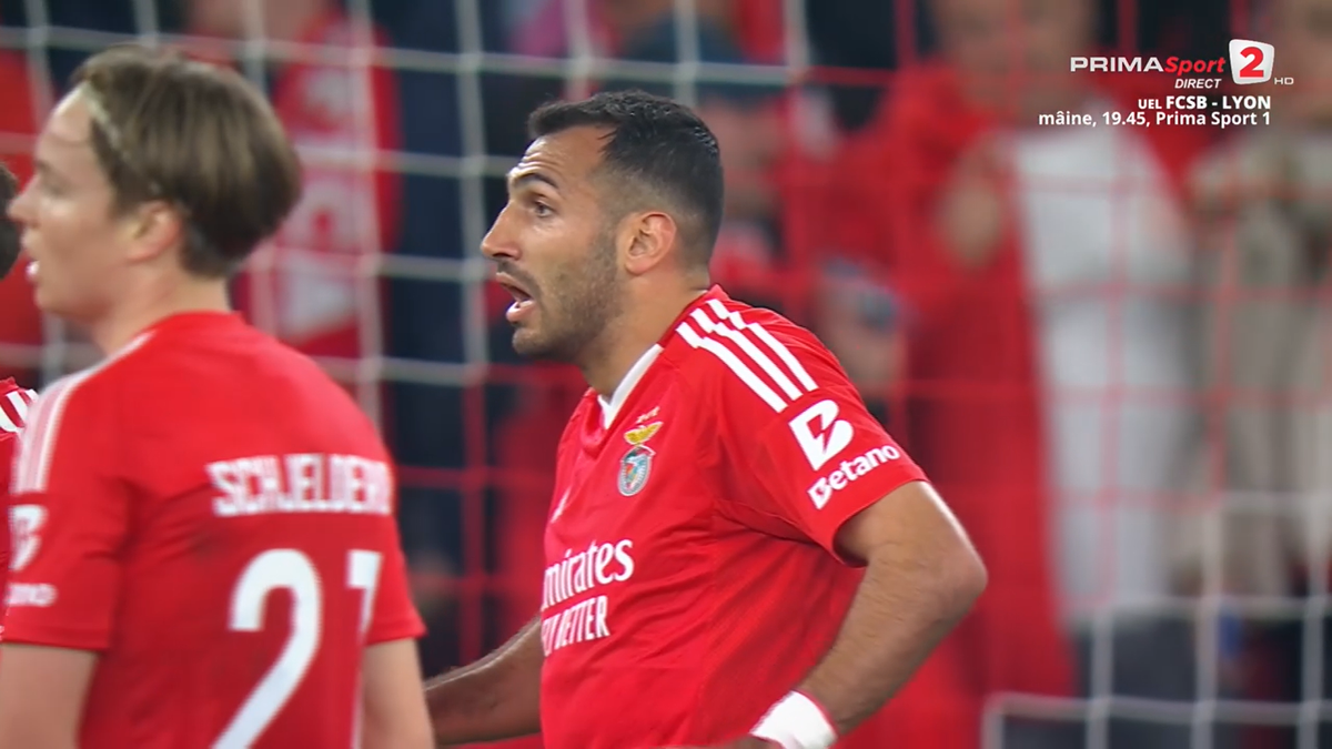 Cartonașul roșu obținut de Cubarsi, în meciul Benfica - Barcelona