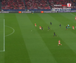 Cartonașul roșu obținut de Cubarsi, în meciul Benfica - Barcelona