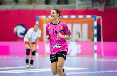 O dublă câștigătoare a Ligii Campionilor a semnat în Liga Florilor » În 2024, a fost numită cea mai bună extremă dreapta din Norvegia