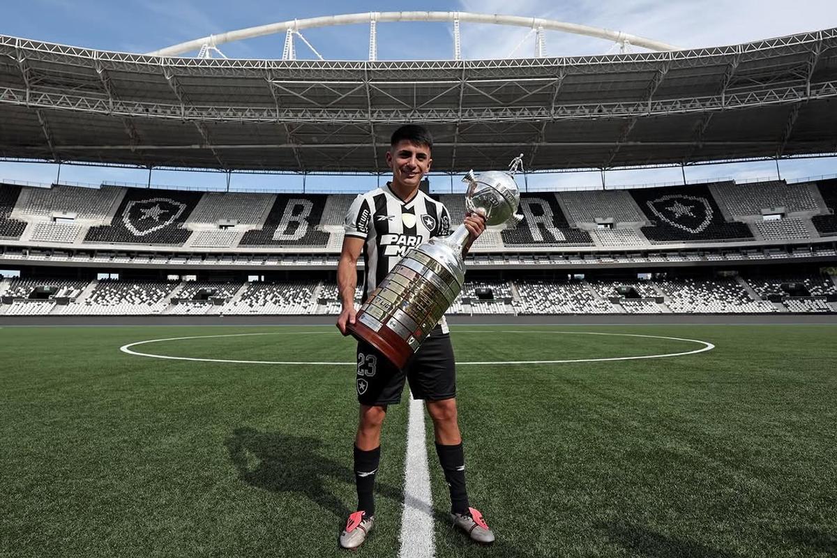 Campionul mondial care vine la București, cercetat pentru viol în grup și că a fugit după ce a călcat un bărbat cu mașina!