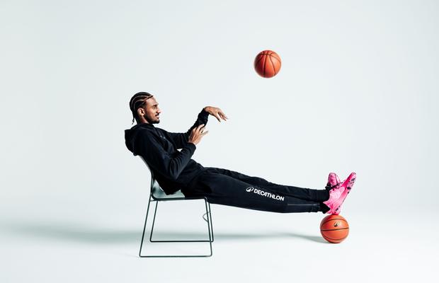 DECATHLON anunță parteneriatul cu Alex Sarr, noua vedetă a echipei Washington Wizard