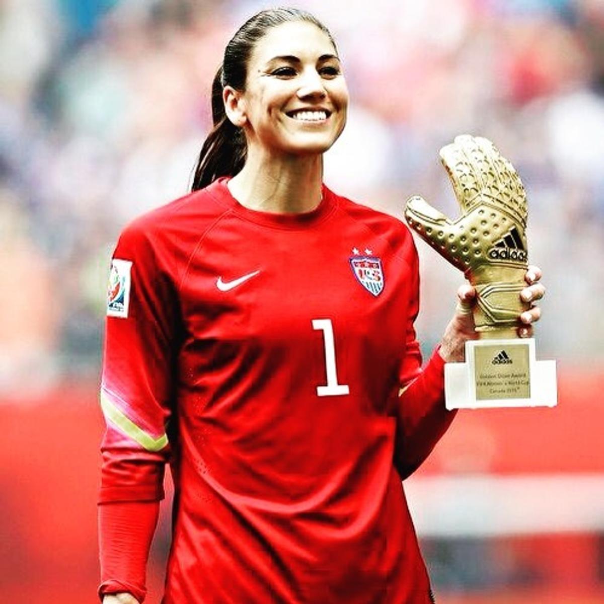 Viața de film a campioanei mondiale Hope Solo » Cum a depășit momentele de cumpănă: „Doctorul a spus că am fost la ore distanță de moarte”