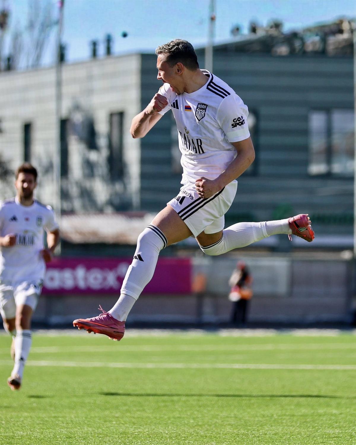Valentin Costache, gol la debutul la Noah