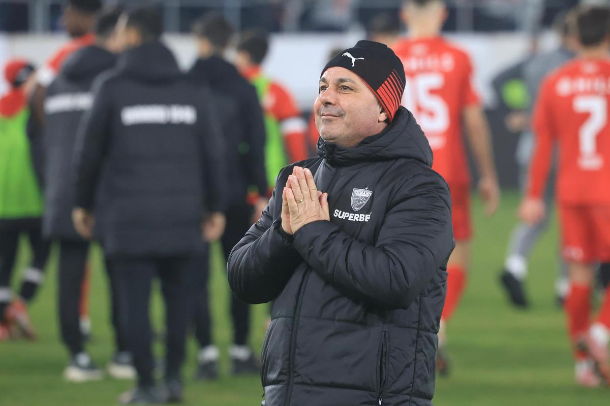 Ce s-a întâmplat la final pe „Arc” » Alt Florentin Petre, când a fost chemat să înjure Steaua! + Buzoienii au trecut la ironii: „Marea echipă Dinamo...”
