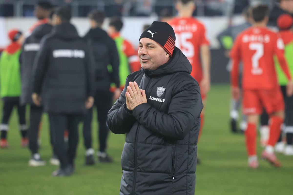 Ce s-a întâmplat la final pe „Arc” » Alt Florentin Petre, când a fost chemat să înjure Steaua! + Buzoienii au trecut la ironii: „Marea echipă Dinamo...”