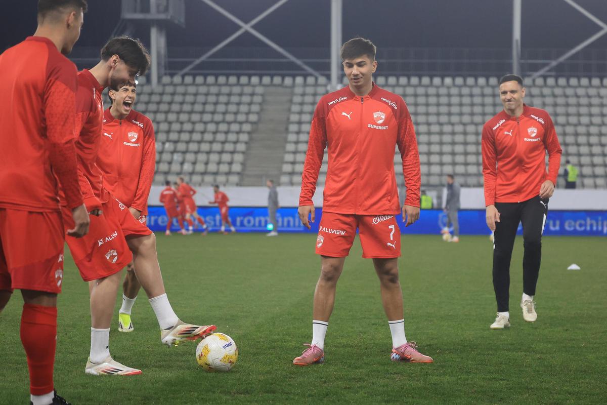 Înainte de Dinamo - Metalul Buzău, 5 martie 2026