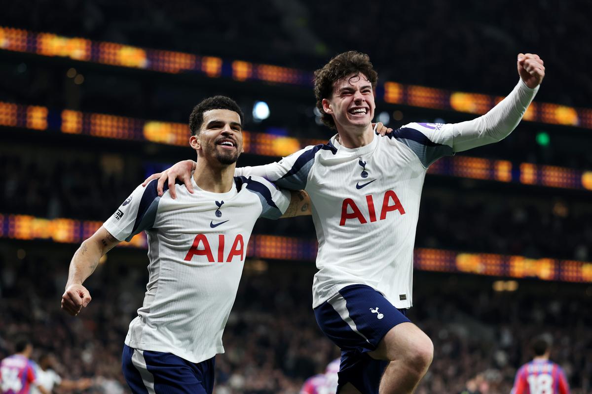 Tottenham, răpusă în 5 minute de coșmar » Igor Tudor ajunge la 3 eșecuri din 3, iar echipa lui Radu Drăgușin se apropie de retrogradare