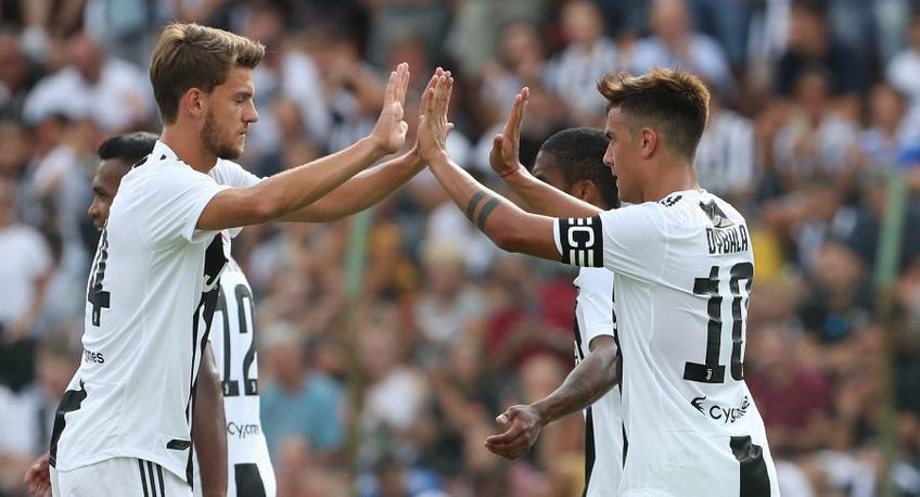 Rugani (stânga) și Dybala (dreapta) sunt doi dintre fotbaliștii testați pozitiv cu COVID-19