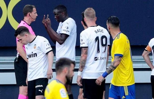 Sancțiuni extreme după scandalul de rasism din La Liga » Ce riscă jucătorul lui Cadiz