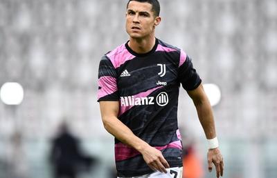 Furios după eșecul cu Atalanta, Cristiano Ronaldo n-a acceptat să-i dea tricoul lui Gosens!