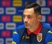 Ioan Andone (61 de ani), președintele celor de la FC Voluntari, crede că atitudinea fotbaliștilor „tricolori” nu este una corespunzătoare și îl apără pe selecționerul Mirel Rădoi (40 de ani).