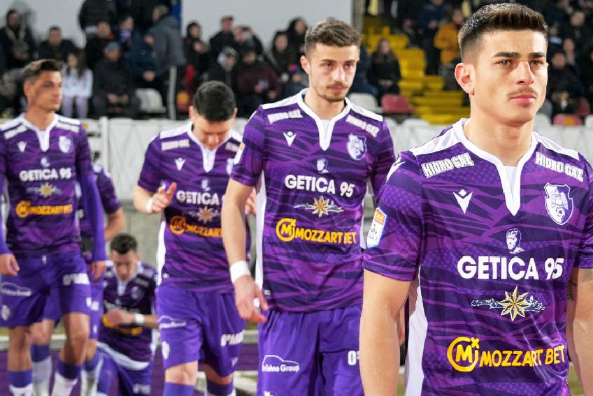 Piteștenii ar putea aborda o strategie complet diferită în sezonul următor / Sursă foto: Gabriela Neacșu @Facebook Fotbal Club Argeș