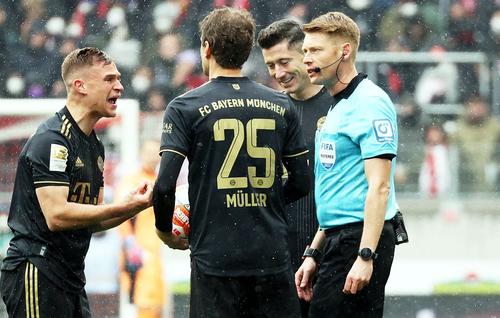 Meciul Freiburg - Bayern intră în „prelungiri