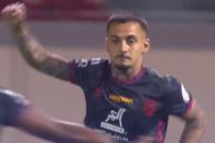 Spectacol în duelul Rădoi - Șumudică din Arabia Saudită » Mitriță a înscris un super-gol