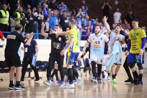 George Buricea certându-se cu arbitrii la final Foto Facebook CSM Constanța