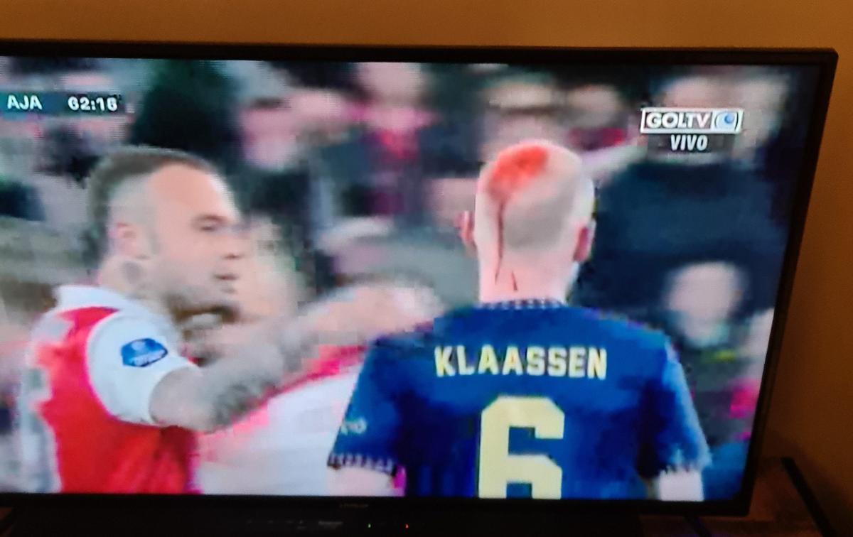 „A fost o atmosferă bolnavă” » Noi detalii de la haosul Feyenoord - Ajax! Antrenorul a intrat pe teren: „Folosiți-vă creierul, la naiba!"