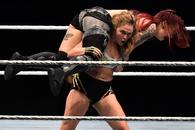 „Medicii erau șocați, credeau că mi-am făcut creierul pilaf” » Celebra Ronda Rousey, mărtusiri cutremurătoare din UFC: „Mi-era frică de demență”