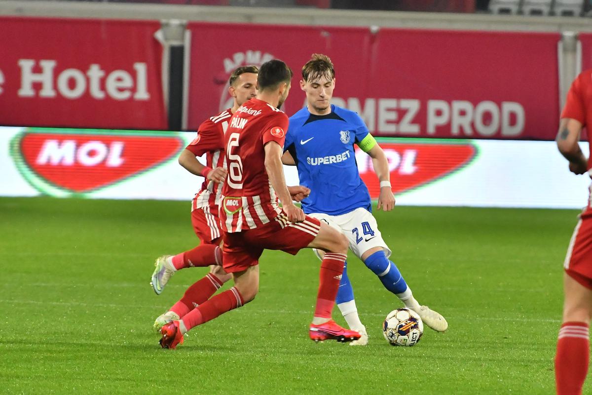 Sepsi - Farul, meci cu de toate la Sfântu Gheorghe! Remiză spectaculoasă între ultimele două clasate din play-off