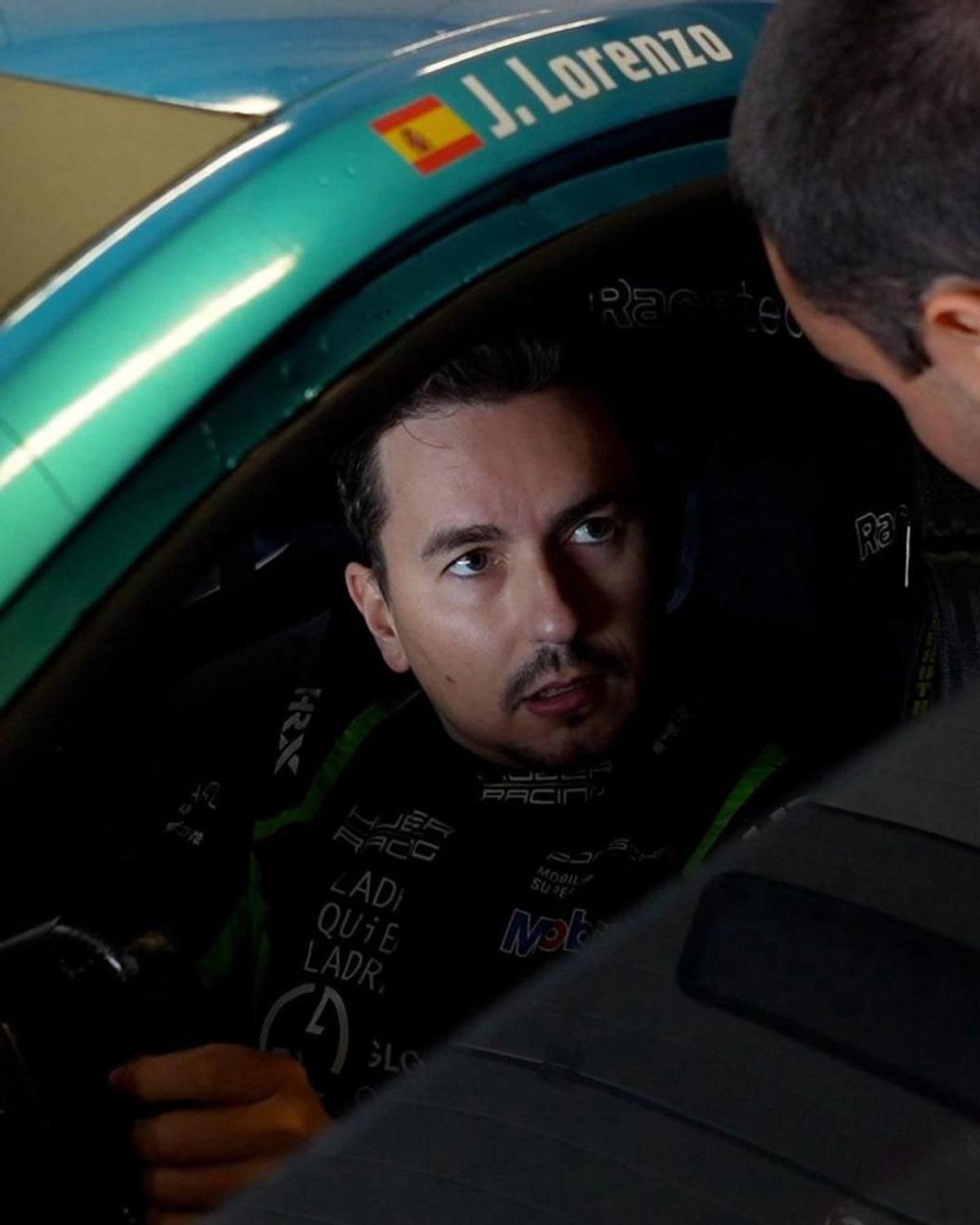 Jorge Lorenzo și-a etalat noul bolid » Suma astronomică plătită de spaniol și specificațiile mașinii