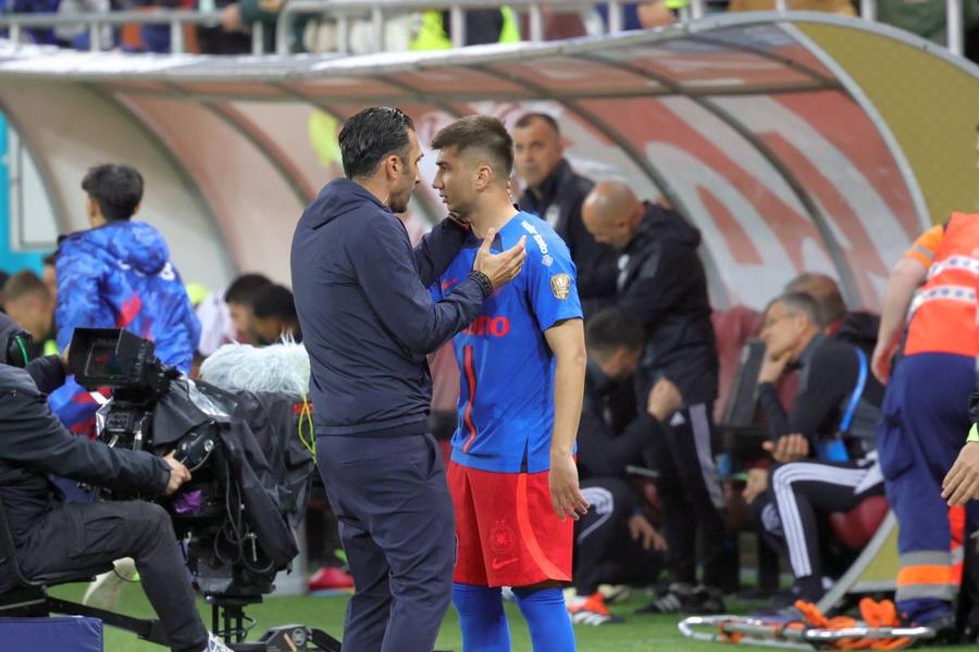 Decizia total neașteptată luată de Gigi Becali chiar în timpul meciului FCSB - U Cluj