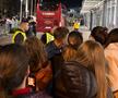 Jucătoarele au venit la suporteri, au luat copiii în brațe, au dat autografe / foto: GSP