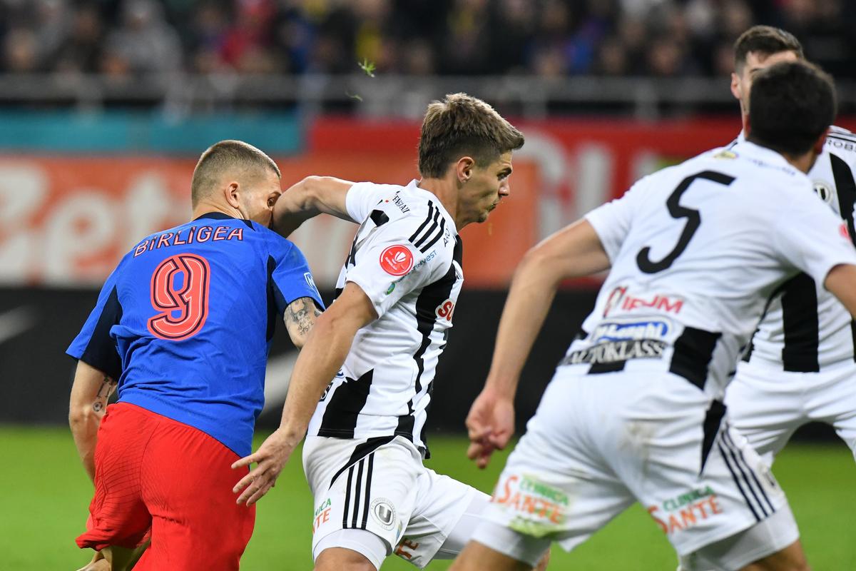 „Nu trebuia acordat penalty!” » Adrian Porumboiu este categoric privind faza care a decis FCSB - U Cluj și distruge arbitrul VAR