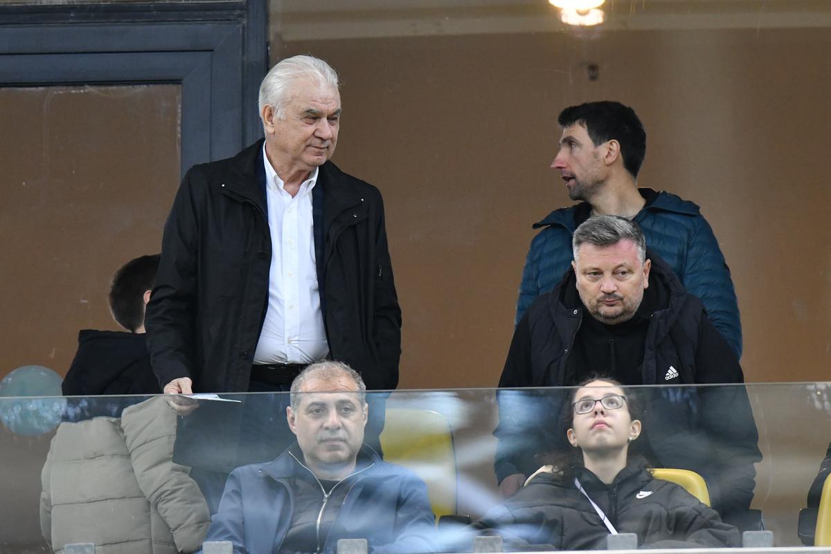 Mititelu, atac FURIBUND la adresa lui Sabău: „Era un amărât de antrenor de play-out, se ruga să-l pun la FCU!”